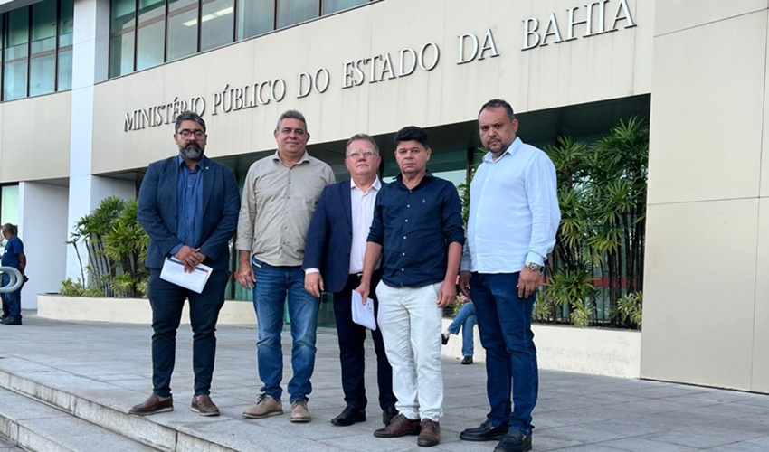 Oposição protocola mais de trinta denúncias ao MP, Gaeco e TCM; desnorteados, aliados de Galinho brincam com memes nas redes